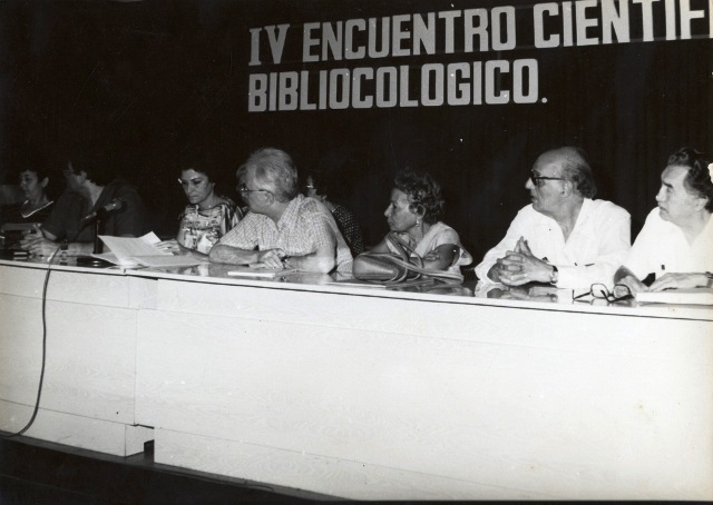 Foto de IV Encuentro Científico Bibliotecológico, 1985. Fondos BNCJM.